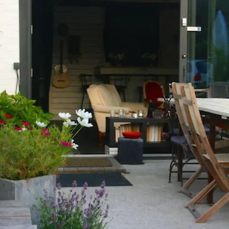 Kathome Bed & Breakfast 3*
