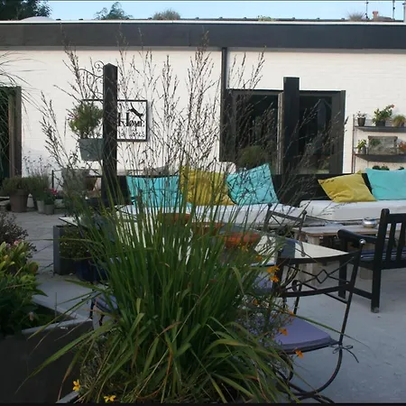 Bed & Breakfast Kathome 3*