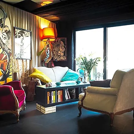 Bed & Breakfast Kathome 3*